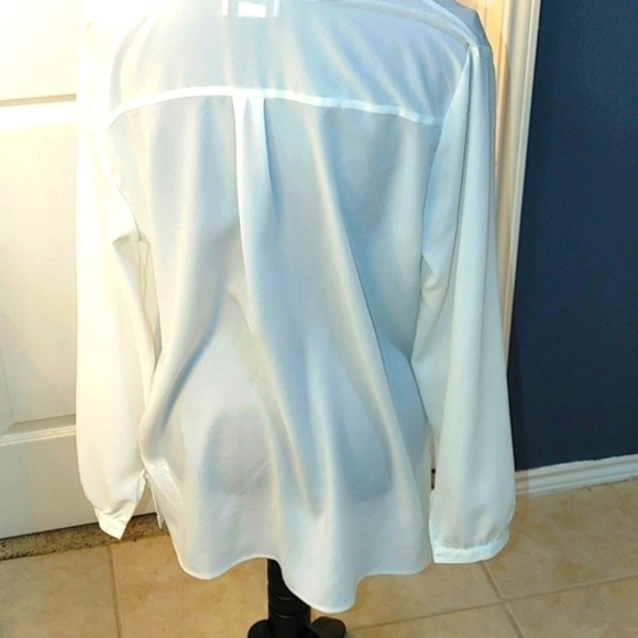 NWOT CREATION L - white long sleeved V Neck blouse w metallic decor 12 - Picture 6 of 11